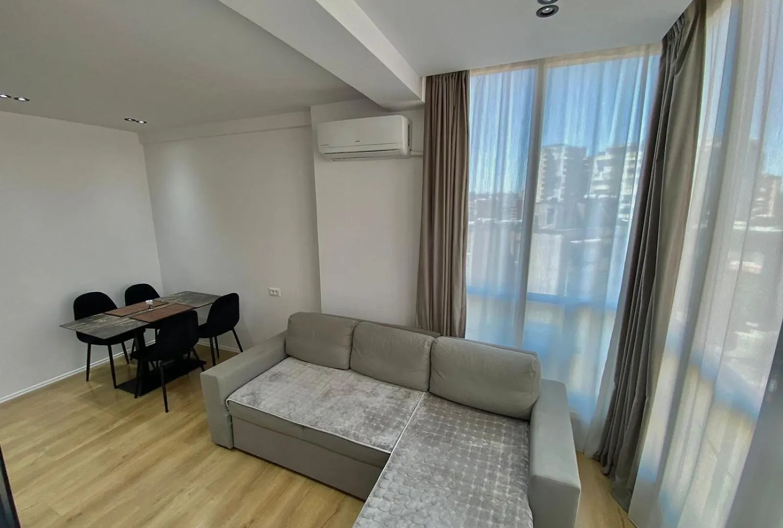 Mara Central Apartment 3 Tirana 0*,  Albanien